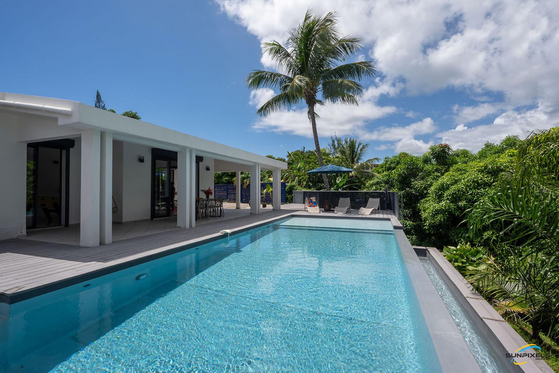 location villa piscine Martinique-piscine